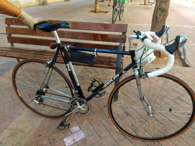 Bicicleta Zeus Clásica