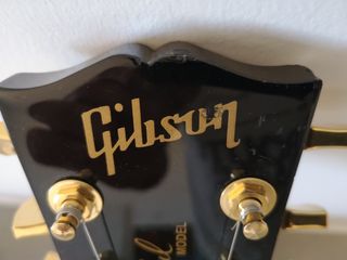 Gibson Les Paul Studio 2009 Negra