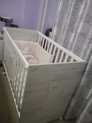 Cuna bebé en perfecto estado.Sin uso.Desmontada