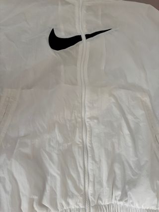 Chaqueta Cortavientos Nike Blanca