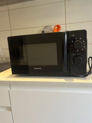 Microondas Taurus Negro