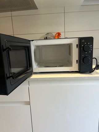 Microondas Taurus Negro