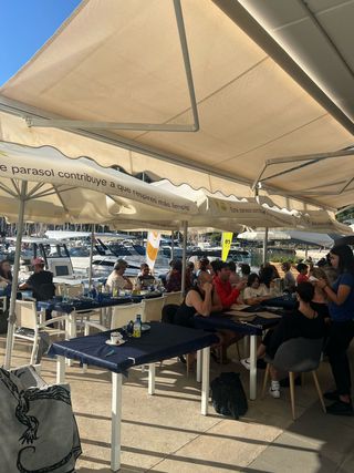 Traspaso Restaurante Pizzería. Precio reducido.