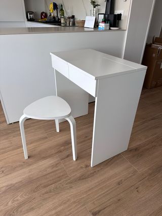 Tocador BRIMNES IKEA blanco con banquito
