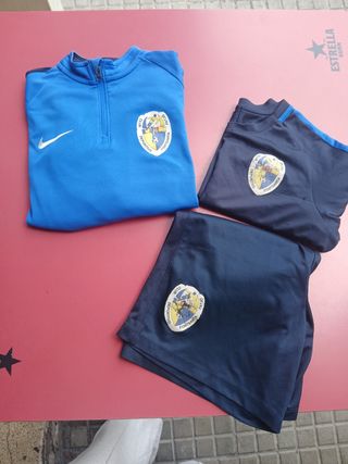 Equipación CD Fontsanta Fatjó