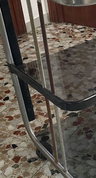 Carrito auxiliar cristal y metal