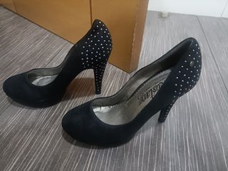 Zapatos de tacón Mustang negros talla 38