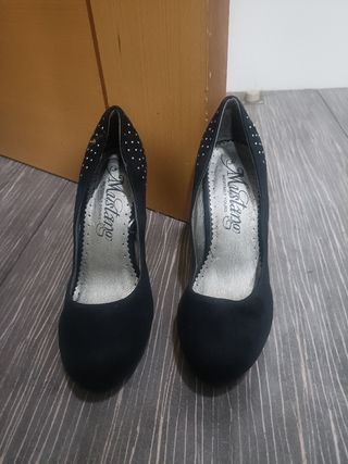 Zapatos de tacón Mustang negros talla 38
