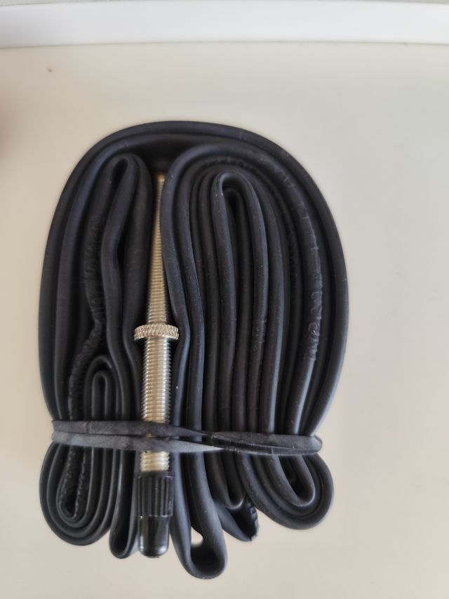 Cámaras de Bici Massi 700x18-25 Válvula 80mm