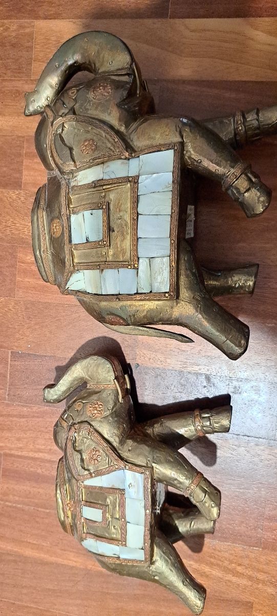 2 Figuras de Elefante Metal Dorado.