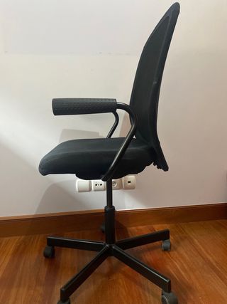 Silla de escritorio negra