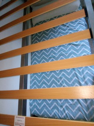 Litera con colchones viscoelásticos