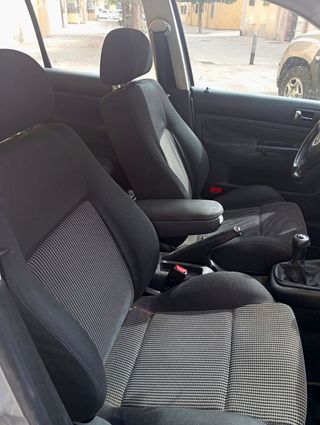 Volkswagen Golf 2001