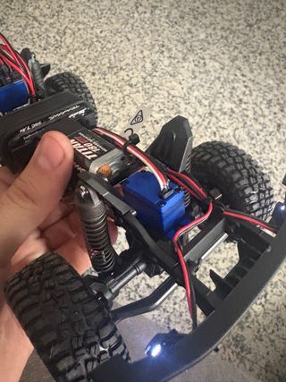 Servo Traxxas Titan 200 7.4V
