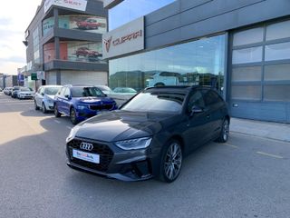 Audi A4 Avant Black line 35 TDI 120kW S tronic