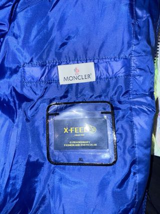 Chaqueta Moncler Azul, precio negociable 