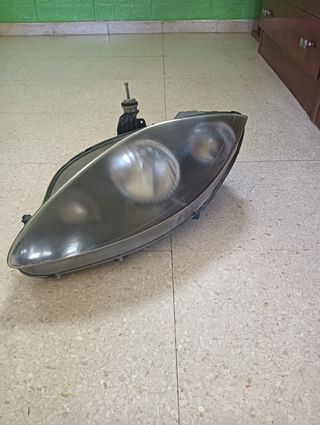 Pareja Faros Seat León MK2 BKD 1P