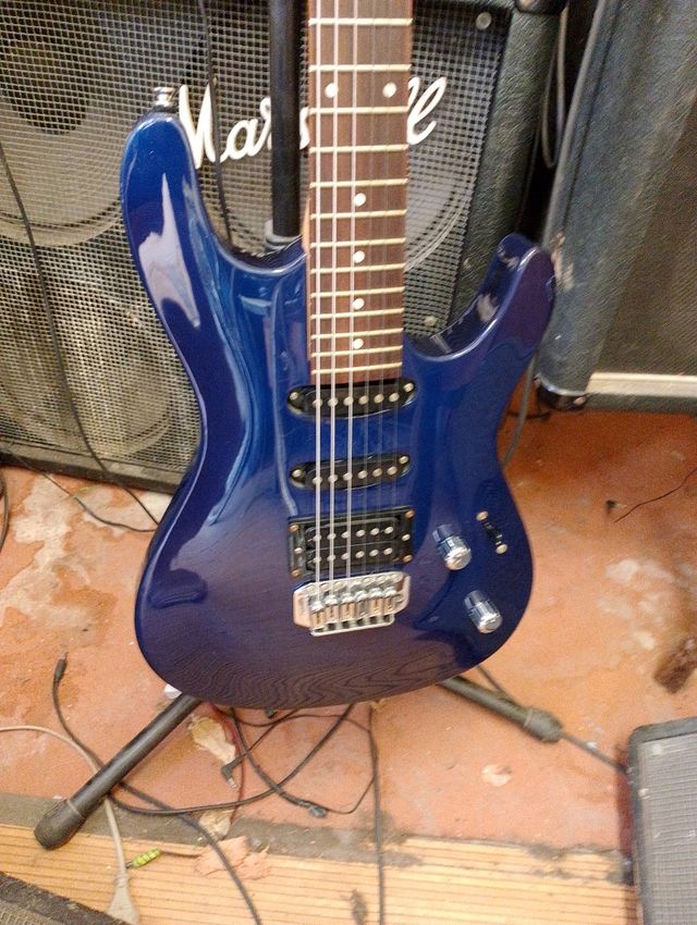Guitarra Eléctrica Ibanez Gio Azul+funda 