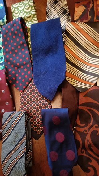 Lote 24 Corbatas Vintage Años 70-80