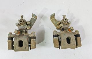 Pinza de freno trasera