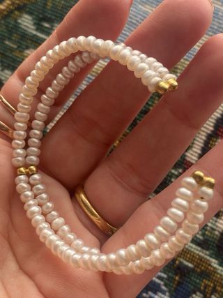 Pulsera de perlas y oro