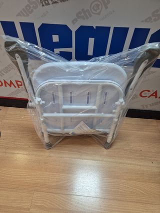 Silla de ducha plegable con patas y brazos