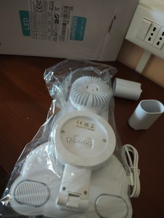 Lampada da scrivania bianca