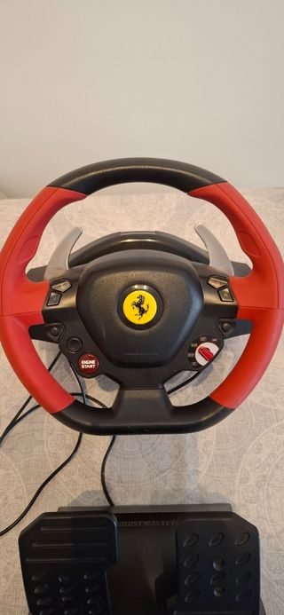 Volante y pedal Ferrari xbox