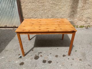 Mesa de comedor de pino rectangular