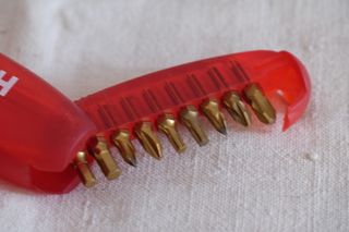 Destornillador manual Bosch con set de puntas