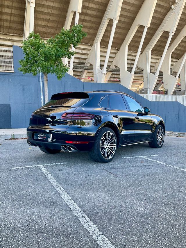 Porsche Macan Turbo