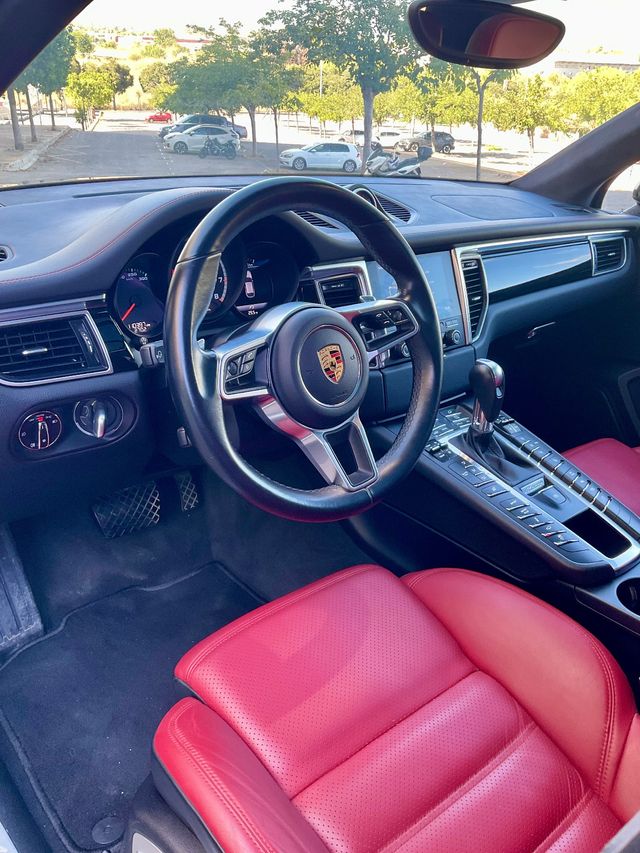 Porsche Macan Turbo