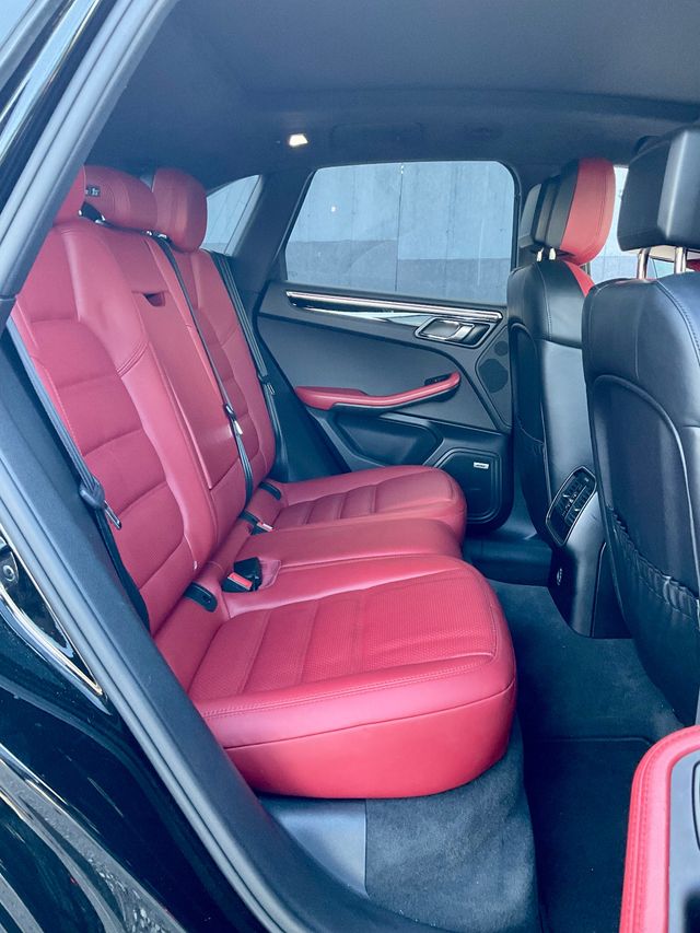 Porsche Macan Turbo