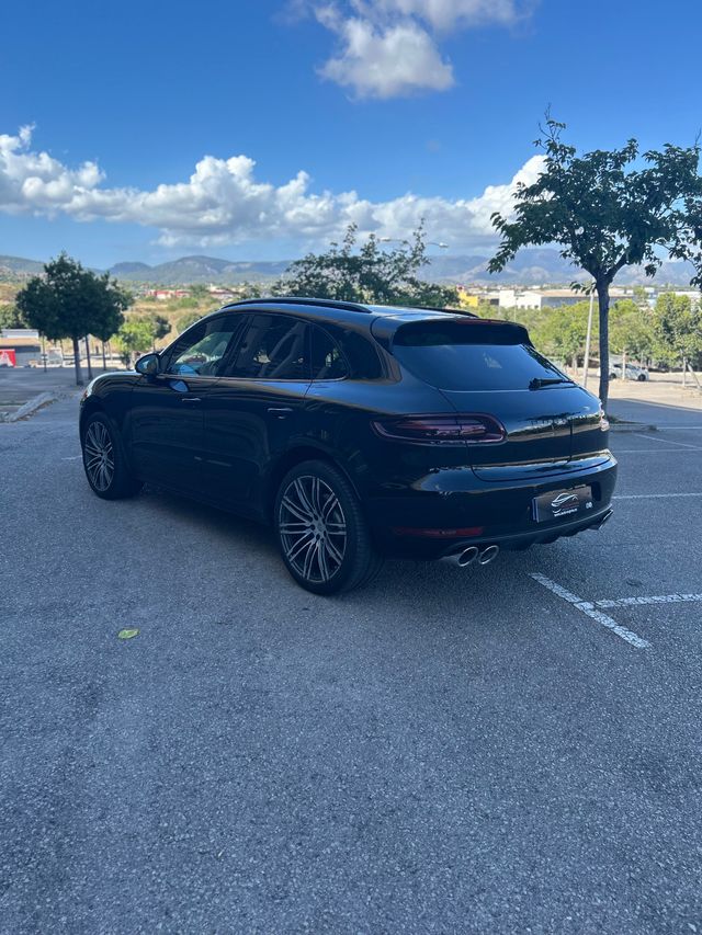 Porsche Macan Turbo