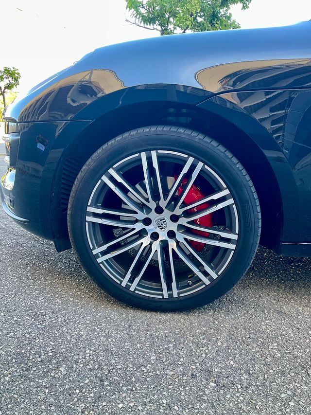 Porsche Macan Turbo