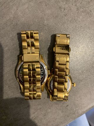 Reloj YES Dorado y Blanco vendo el par