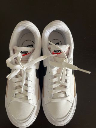 Zapatillas Nike Court Legacy Lift Doradas Blancas