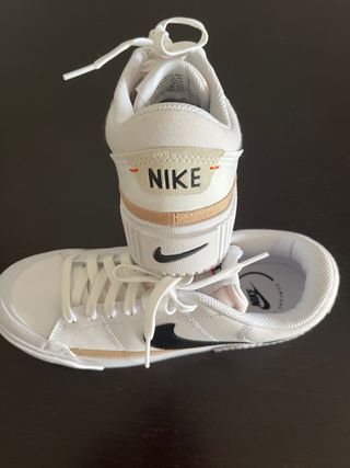Zapatillas Nike Court Legacy Lift Doradas Blancas