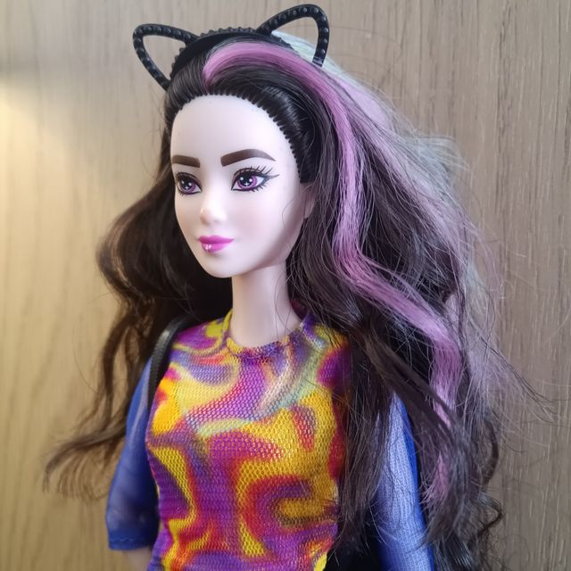 Barbie Cutie Reveal + Conjunto Fashion Avenue 2KY