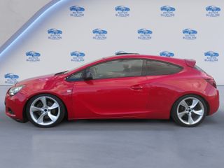 Opel Astra 2012