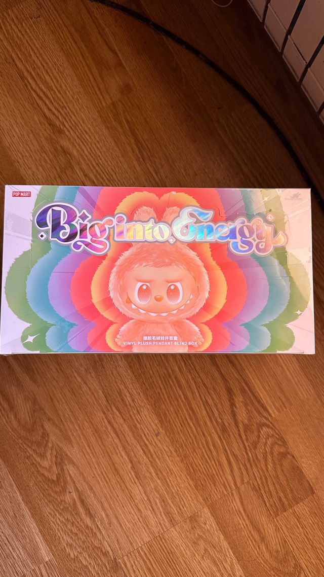 Labubu Big Into Energy Caja Completa
