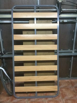 Somier individual de madera y metal