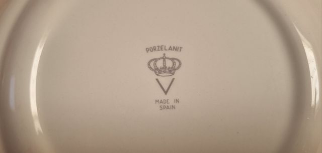 Platos de postre con caballos