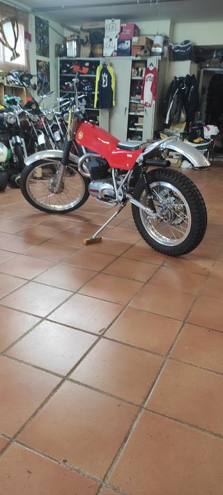 Montesa 247 restaurada