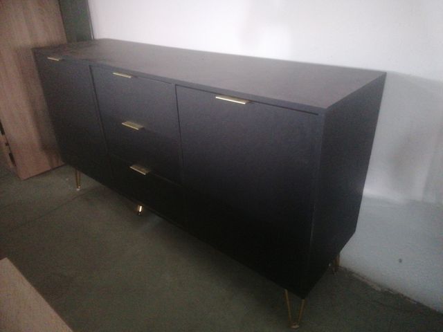 Aparador Negro y Dorado