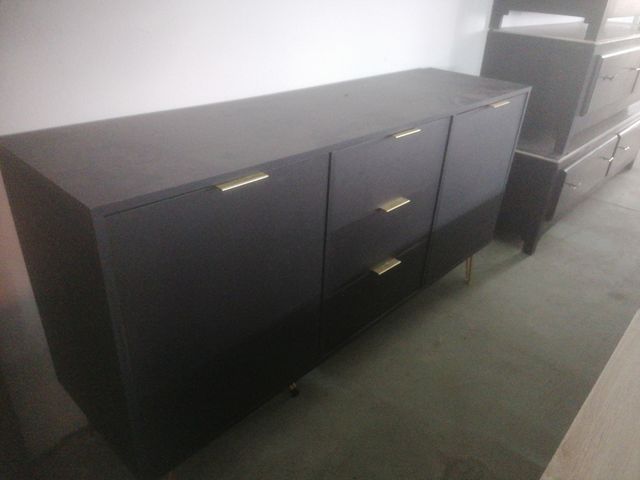 Aparador Negro y Dorado