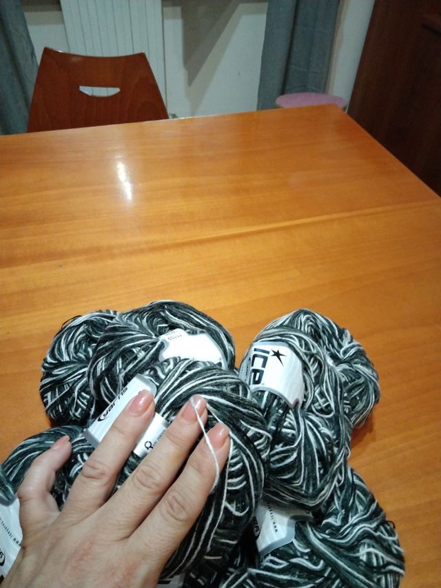 Filato invernale ICE Yarns