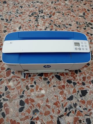 Impresora HP Azul y Blanca