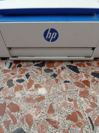 Impresora HP Azul y Blanca