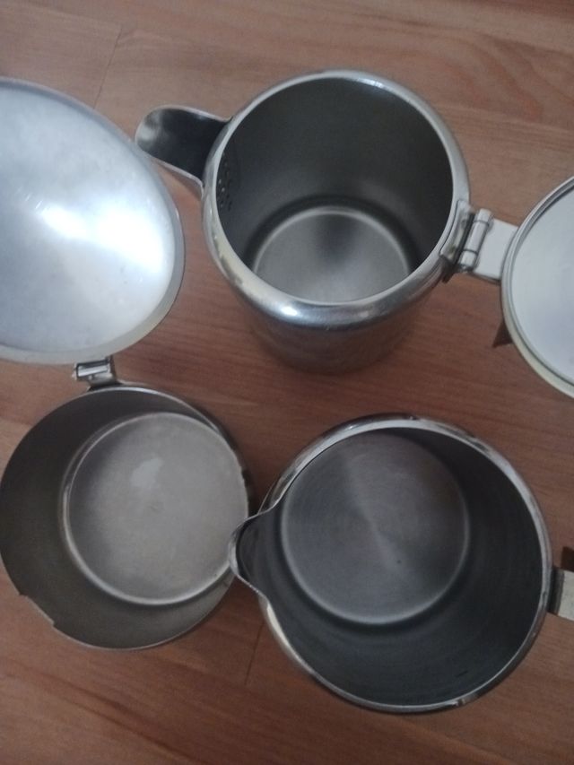 Lechera o cafefera,Tetera y Azucarero acero inox